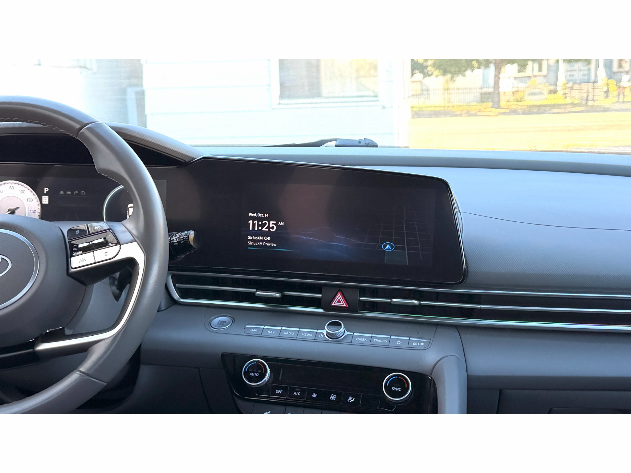 Used 2025 Hyundai Elantra SEL FWD image 12