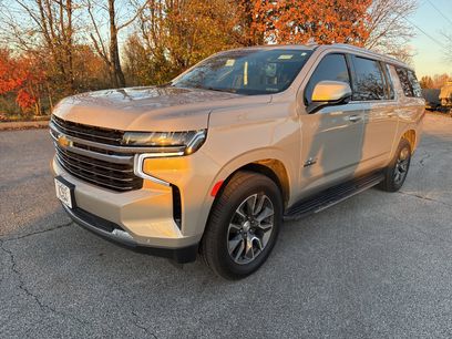 Used 2021 Chevrolet Suburban LT w/ LT Signature Package