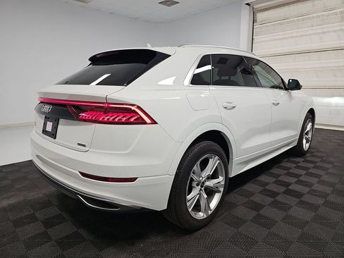 Used 2023 Audi Q8 Premium AWD/4WD image 3