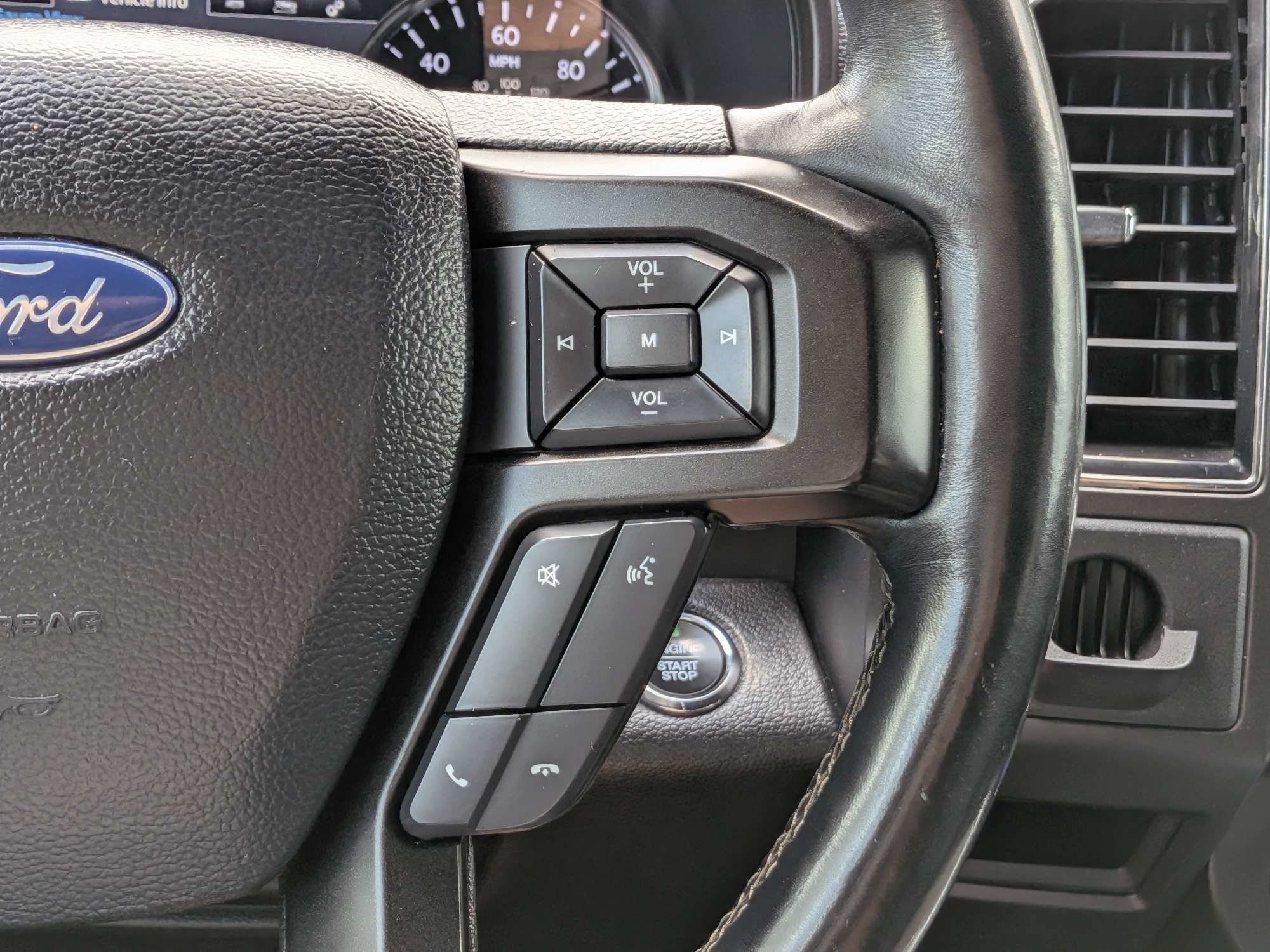 Used 2020 Ford Expedition Limited RWD image 28