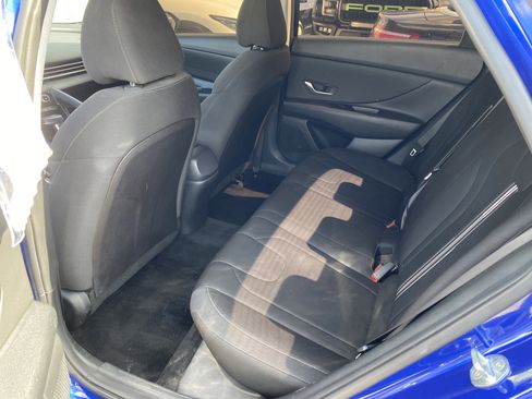 Used 2021 Hyundai Elantra SEL w/ Convenience Package image 15