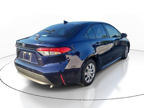 Used 2025 Toyota Corolla LE FWD image 7
