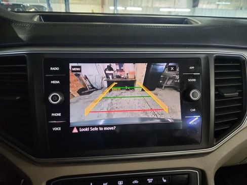 Used 2018 Volkswagen Atlas SE AWD/4WD image 43
