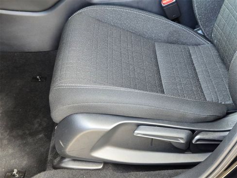 Used 2025 Honda HR-V LX image 13