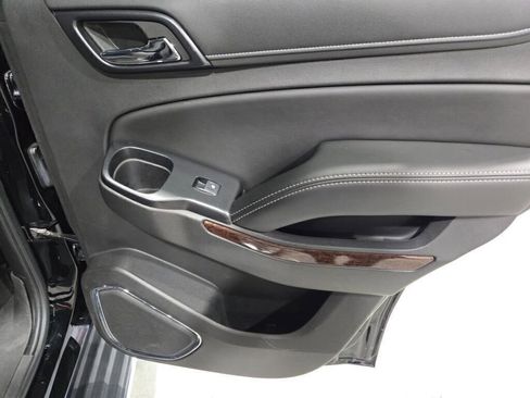 Used 2018 GMC Yukon SLT w/ Premium Edition image 12