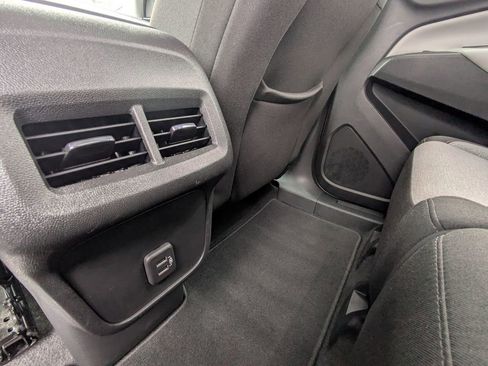 Used 2023 Chevrolet Equinox LT w/ Driver Convenience Package image 26