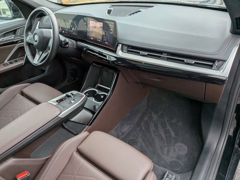 Certified 2025 BMW X1 xDrive28i w/ Convenience Package image 37