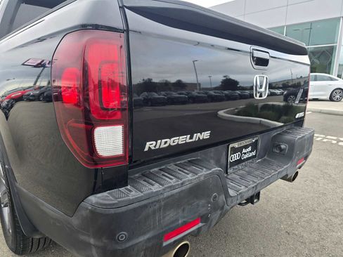 Used 2022 Honda Ridgeline RTL-E image 16