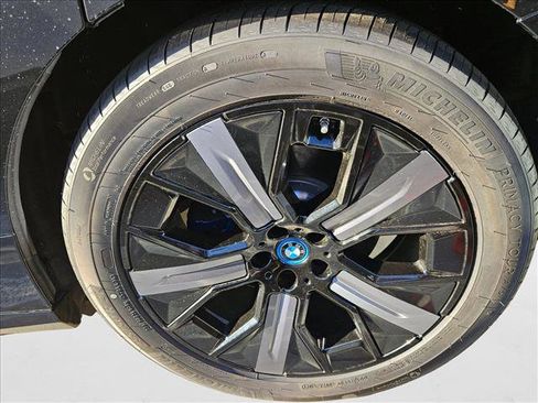 New 2025 BMW iX M60 image 9