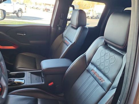 Used 2024 Nissan Frontier PRO-4X w/ Pro Premium Package image 13