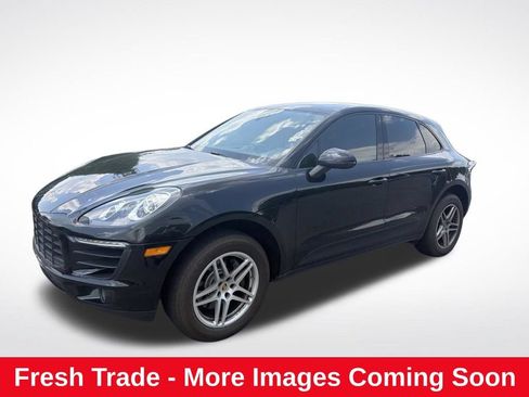 Used 2018 Porsche Macan AWD/4WD image 1