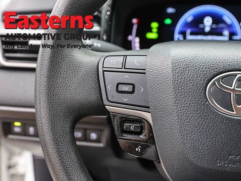 Used 2025 Toyota Camry LE FWD image 15