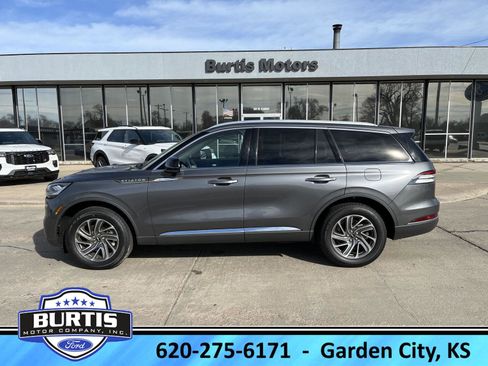 Used 2023 Lincoln Aviator AWD w/ Elements Package image 1