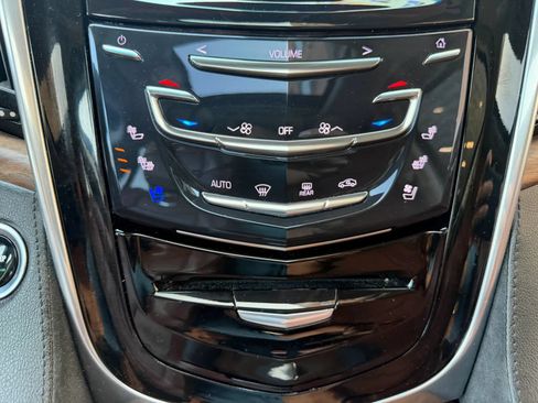 Used 2018 Cadillac Escalade ESV Luxury w/ LPO, Radiant Package AWD/4WD image 34