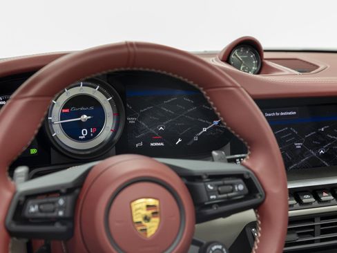 Used 2022 Porsche 911 Turbo S image 79