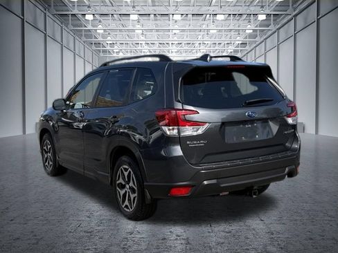 Used 2020 Subaru Forester Premium AWD/4WD image 21