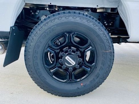 New 2026 Ford F350 4x4 Crew Cab Super Duty image 10