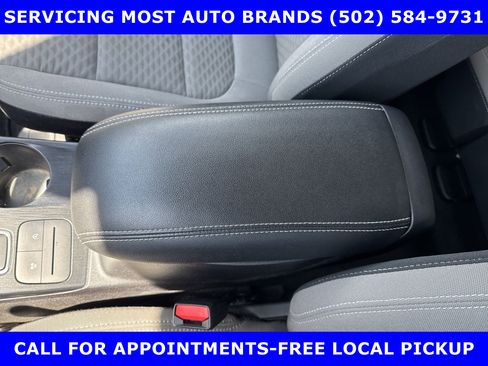 Certified 2022 Ford Escape SE w/ Cold Weather Package image 24