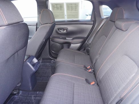 Used 2023 Honda HR-V Sport image 10