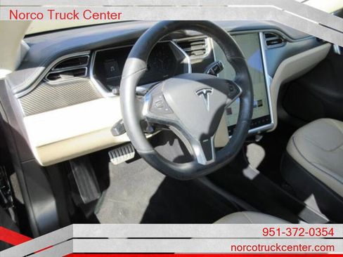 Used 2013 Tesla Model S Performance RWD image 9