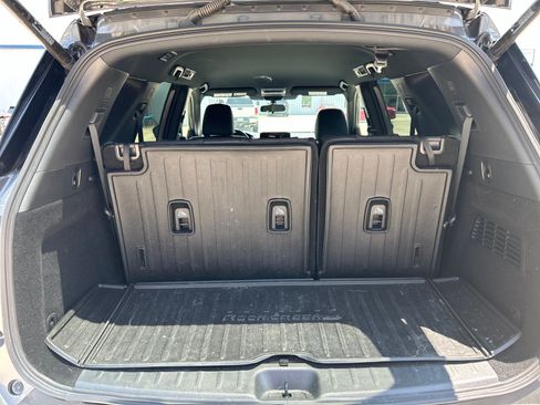 Used 2025 Nissan Pathfinder Rock Creek AWD/4WD image 7