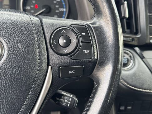 Used 2018 Toyota RAV4 Adventure image 26