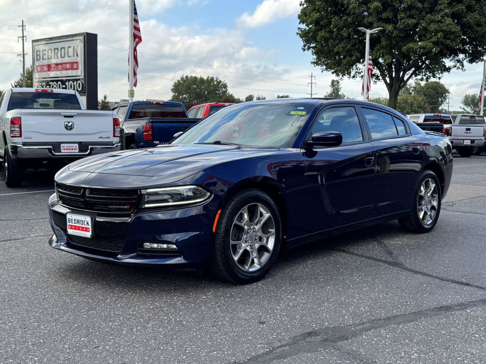 Used 2016 Dodge Charger SXT w/ Rallye Group AWD/4WD image 3