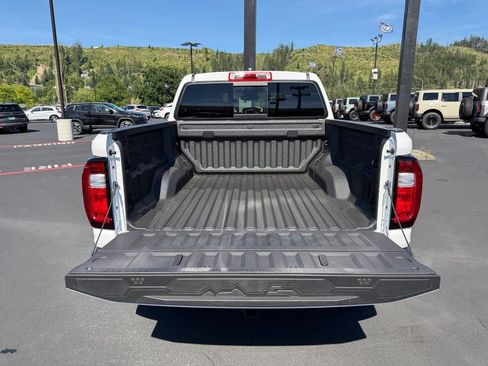 Used 2025 GMC Canyon Elevation w/ Convenience Package AWD/4WD image 22