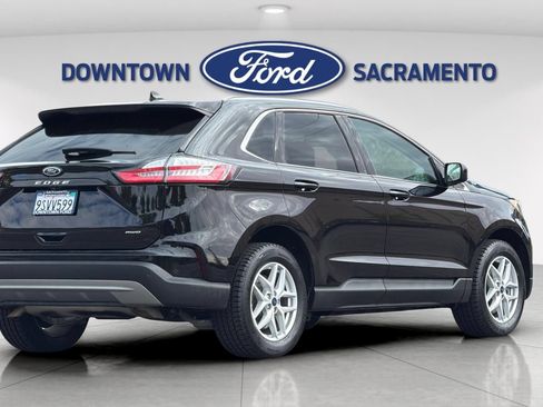 Certified 2022 Ford Edge SEL w/ Convenience Package AWD/4WD image 3