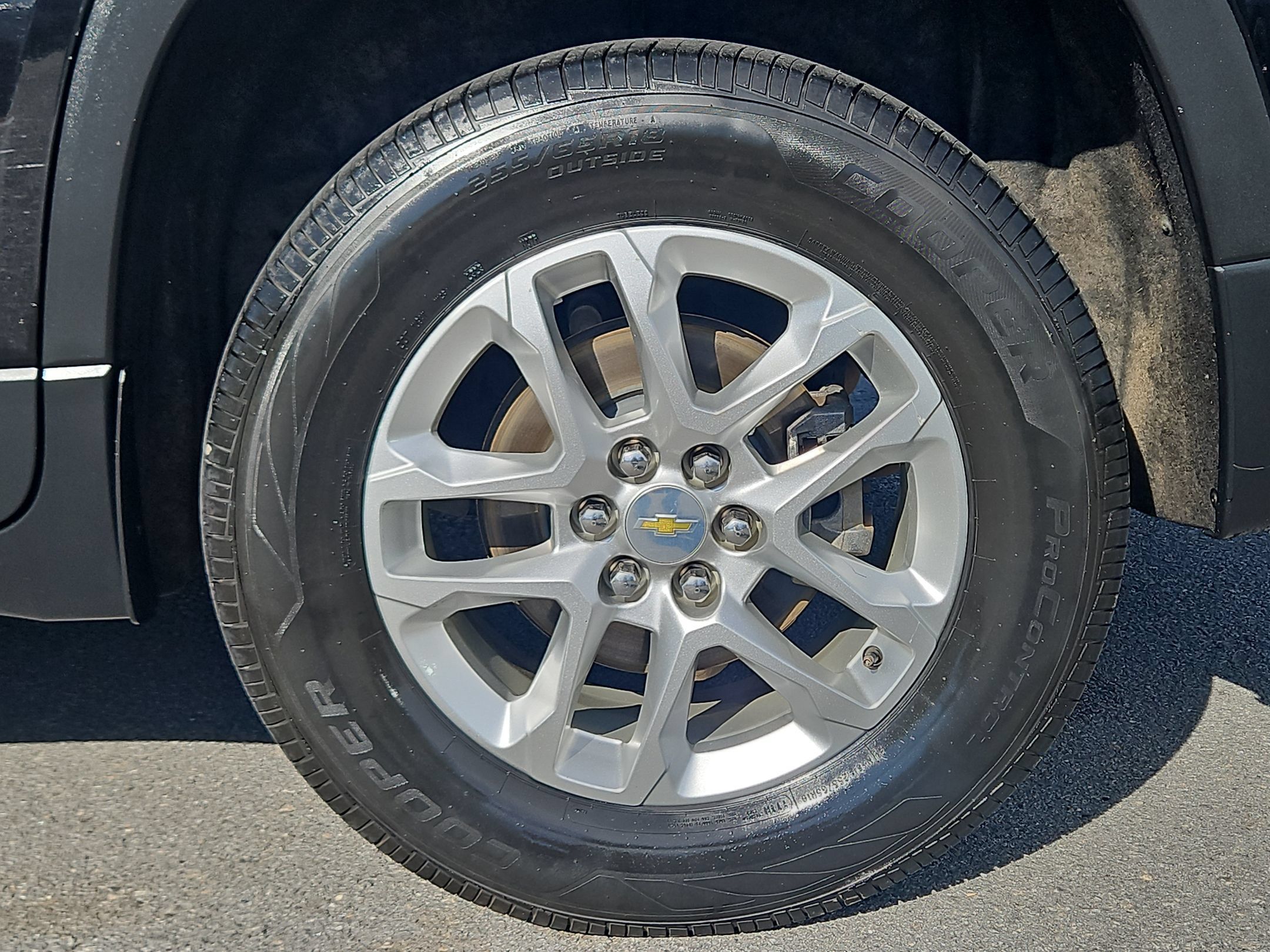 Used 2020 Chevrolet Traverse LT FWD image 17
