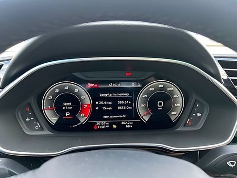 Used 2023 Audi Q3 2.0T Premium Plus w/ Premium Plus Package AWD/4WD image 25
