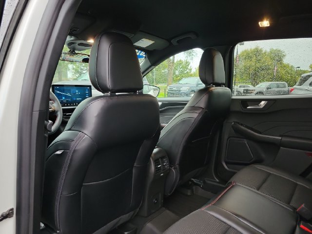 Certified 2024 Ford Escape ST-Line w/ Tech Pack #1 AWD/4WD image 26