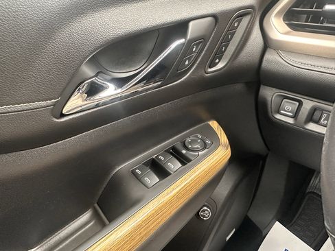 Used 2019 GMC Acadia Denali w/ Technology Package image 5