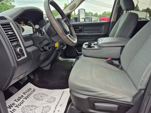 Used 2017 RAM 2500 Tradesman w/ Chrome Appearance Group AWD/4WD image 17