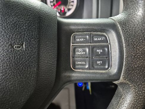 Used 2016 RAM 1500 Tradesman w/ Chrome Appearance Group AWD/4WD image 10