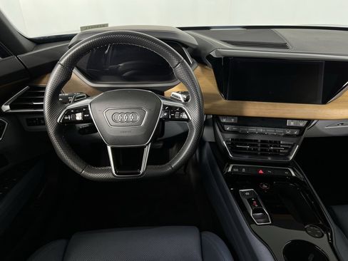 Used 2024 Audi e-tron GT Premium Plus image 15