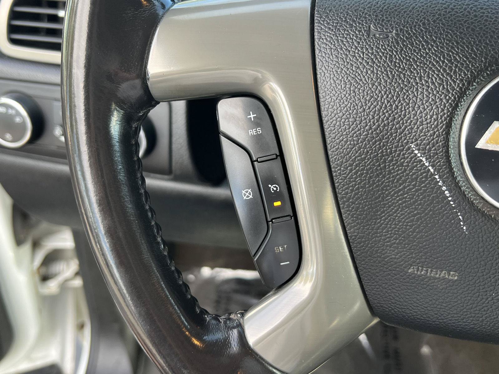 Used 2011 Chevrolet Avalanche LS AWD/4WD image 31