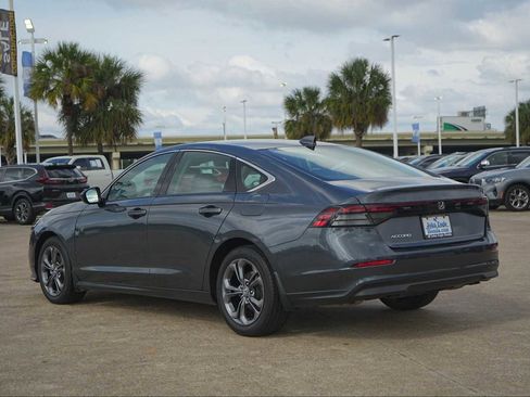 Used 2023 Honda Accord EX image 4