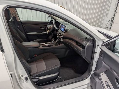 Used 2025 Nissan Sentra SV image 27