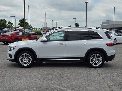 Used 2021 Mercedes-Benz GLB 250 4MATIC image 3