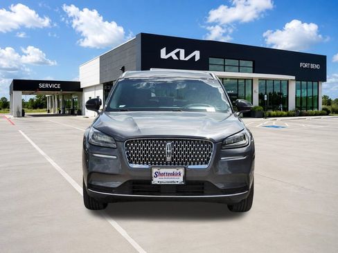 Used 2022 Lincoln Corsair Reserve w/ Luxury Package FWD image 2
