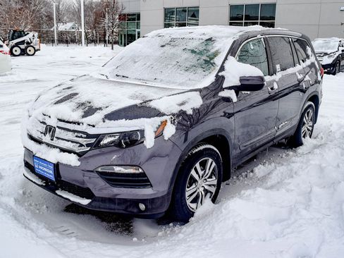 Used 2016 Honda Pilot EX image 1