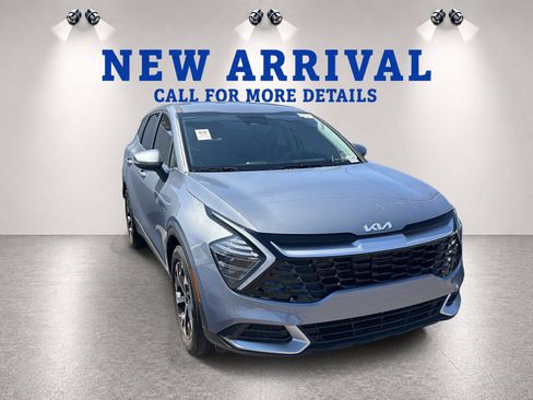 Used 2024 Kia Sportage EX FWD image 5