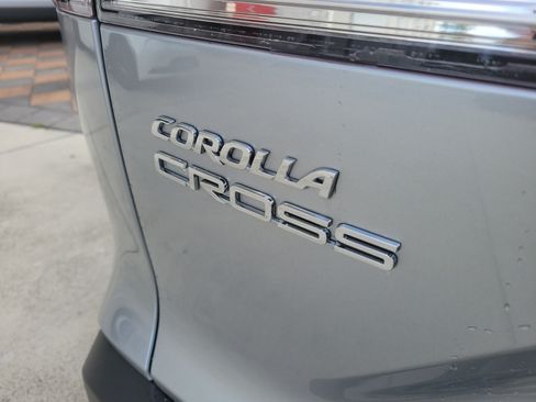 Used 2024 Toyota Corolla Cross LE FWD image 10