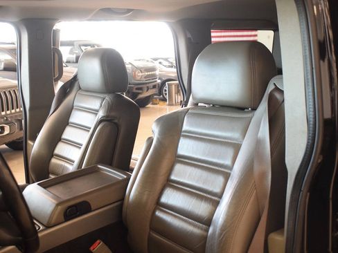 Used 2003 HUMMER H2 w/ Preferred Equipment Group AWD/4WD image 41