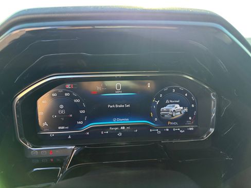 Used 2025 Chevrolet Silverado 1500 LT image 11