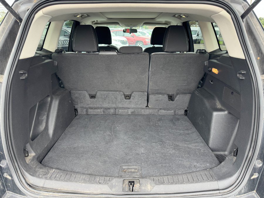 Used 2015 Ford Escape SE AWD/4WD image 17