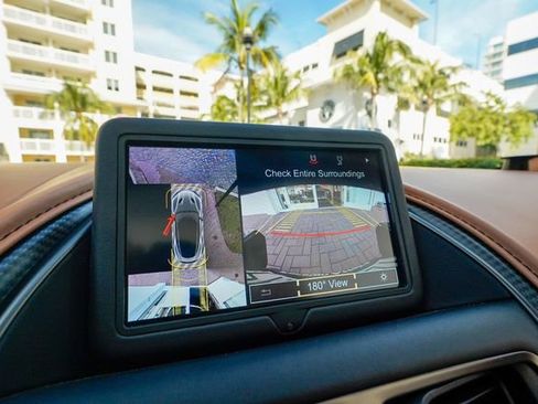 Used 2023 Aston Martin DBS Volante image 83