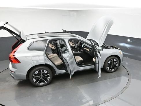 New 2026 Volvo XC60 B5 Plus w/ Protection Package Premier AWD/4WD image 49