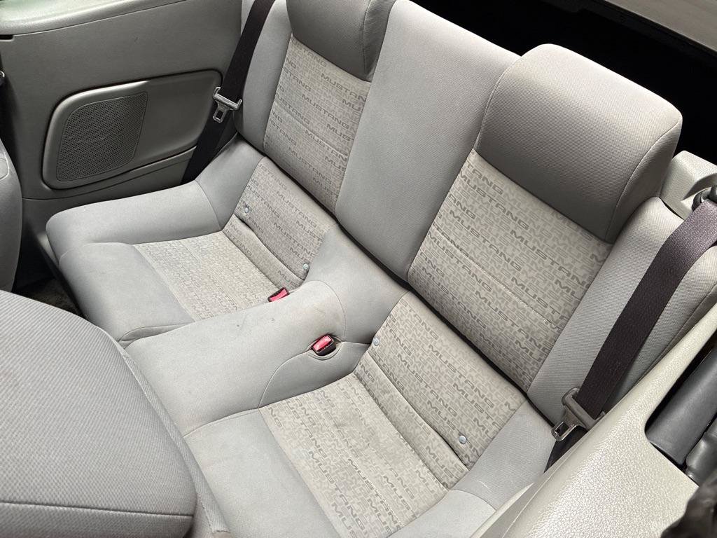 Used 2005 Ford Mustang Premium RWD image 22